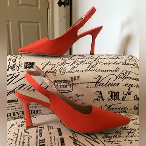 Shoes; Slingback; Vegan Leather; Adj.Buckle Strap; Pointed Toe; Solid Orange; 3”